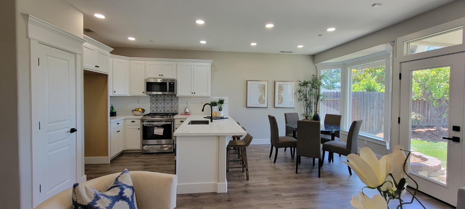 2809 Black Oak Drive