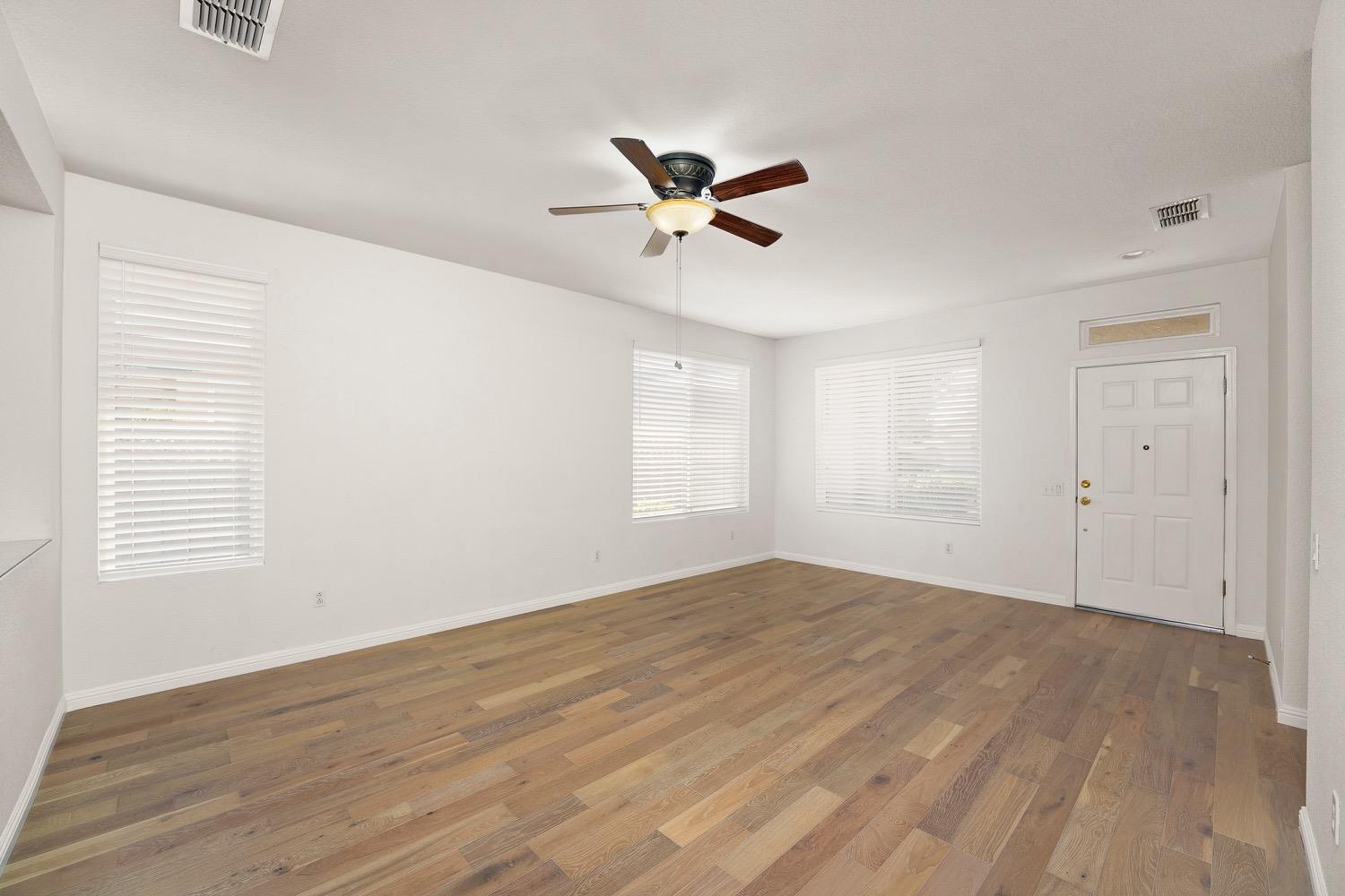 7453 Apple Hollow Loop