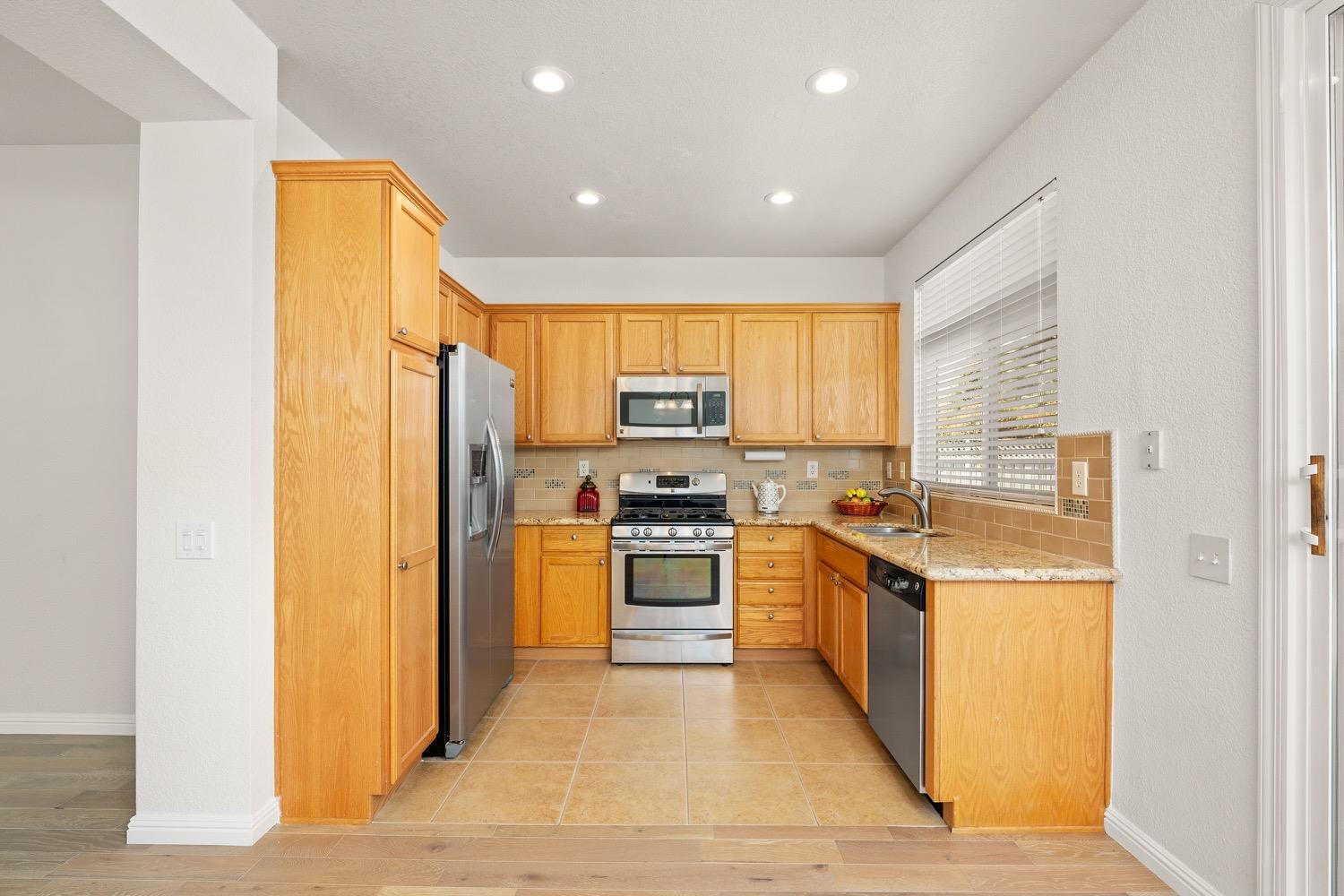7453 Apple Hollow Loop