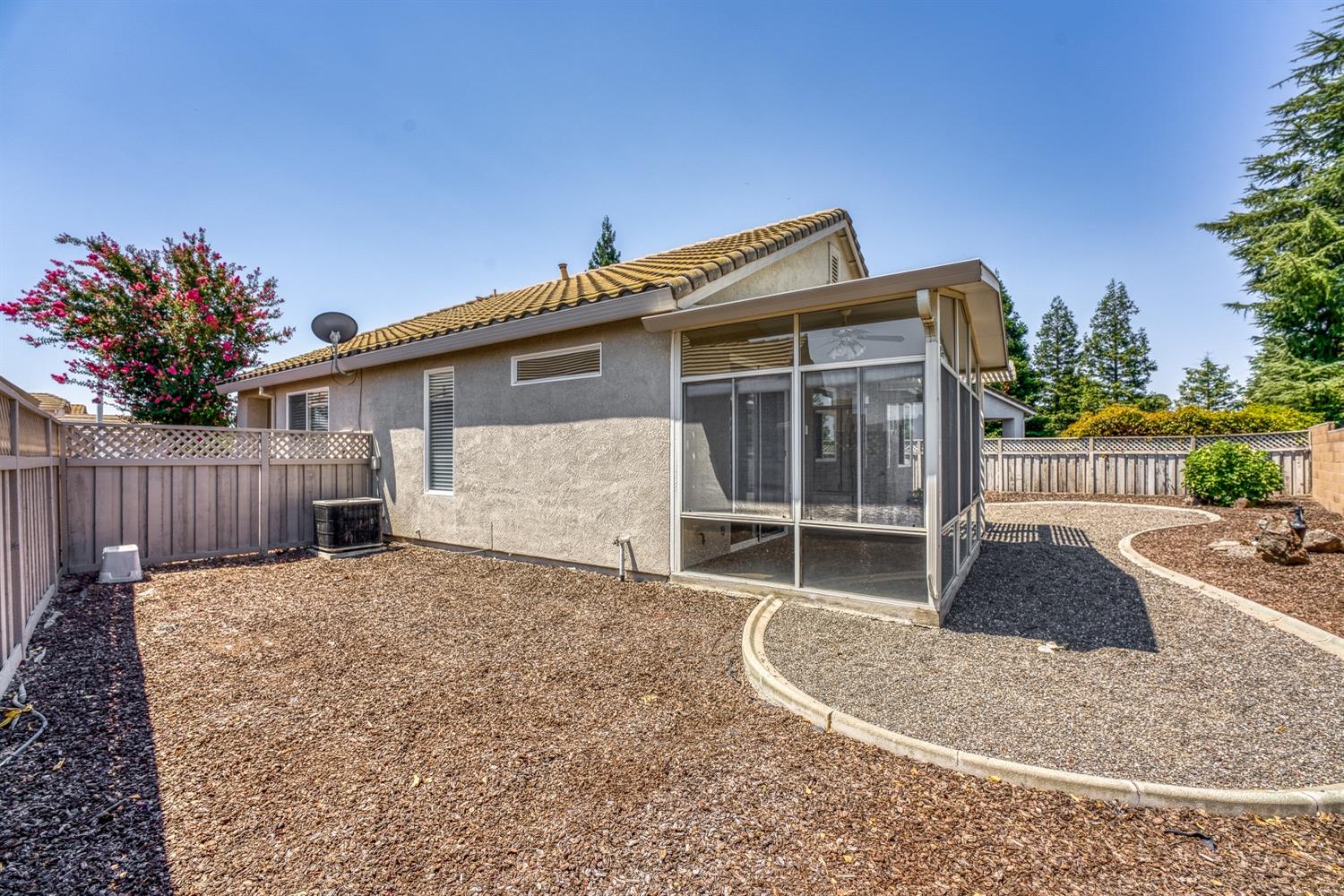 7453 Apple Hollow Loop