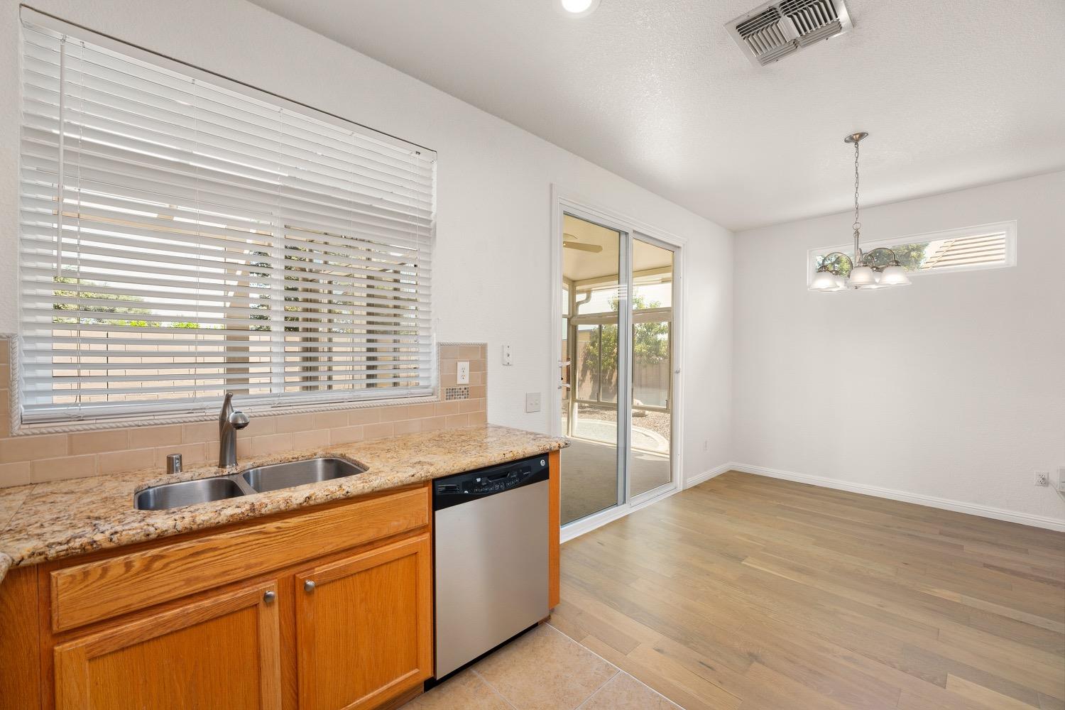 7453 Apple Hollow Loop