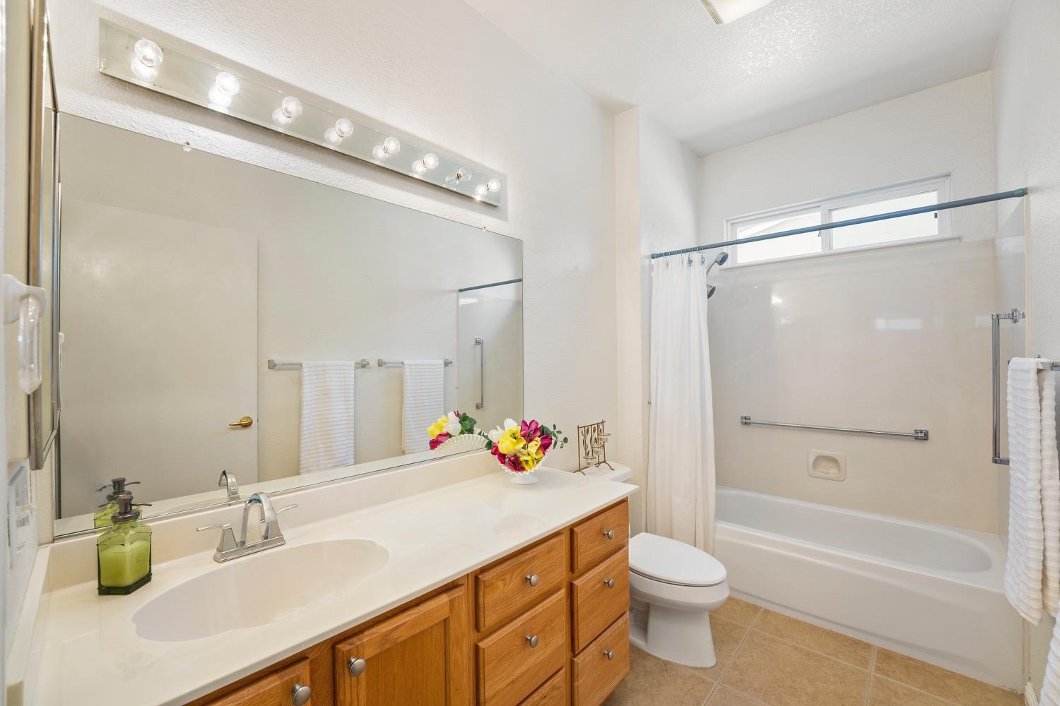 7453 Apple Hollow Loop