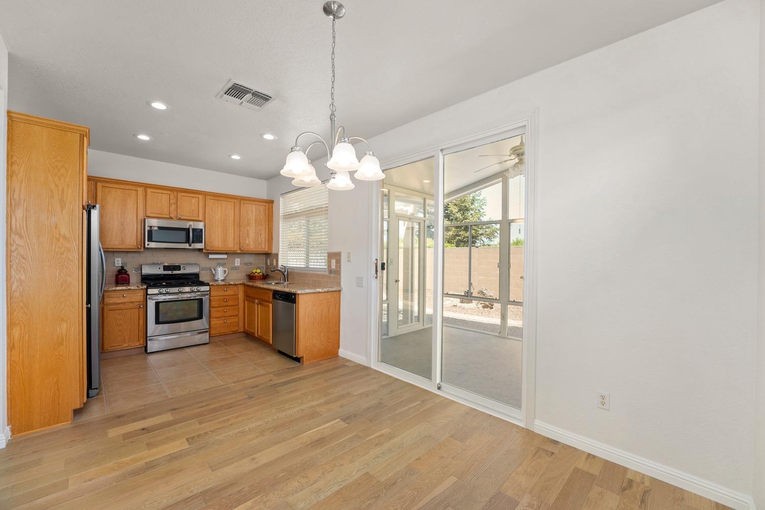 7453 Apple Hollow Loop