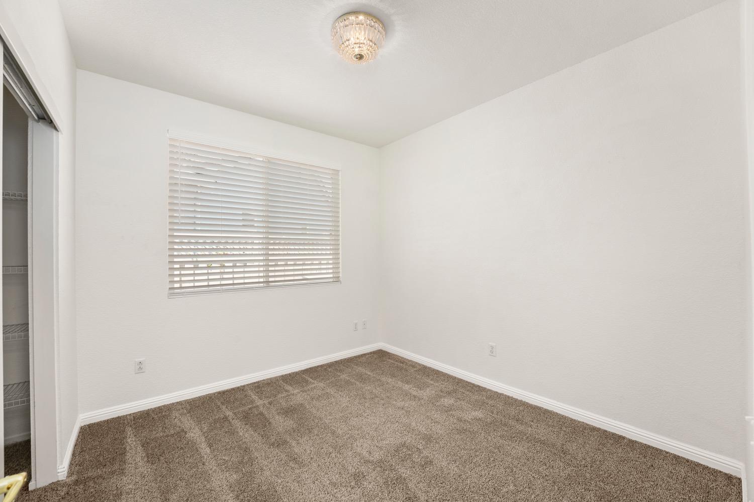 7453 Apple Hollow Loop