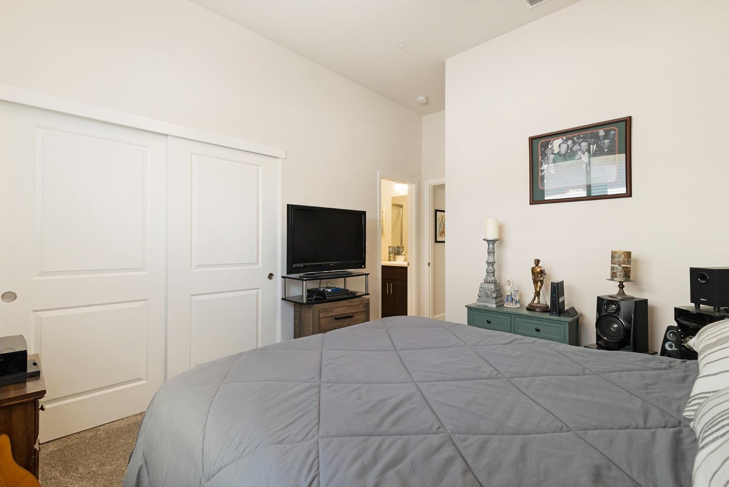 2945 Shady Acres Loop