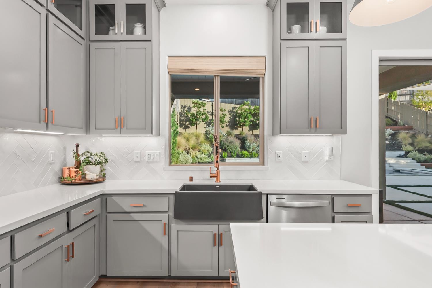 2282 Ranch View Drive