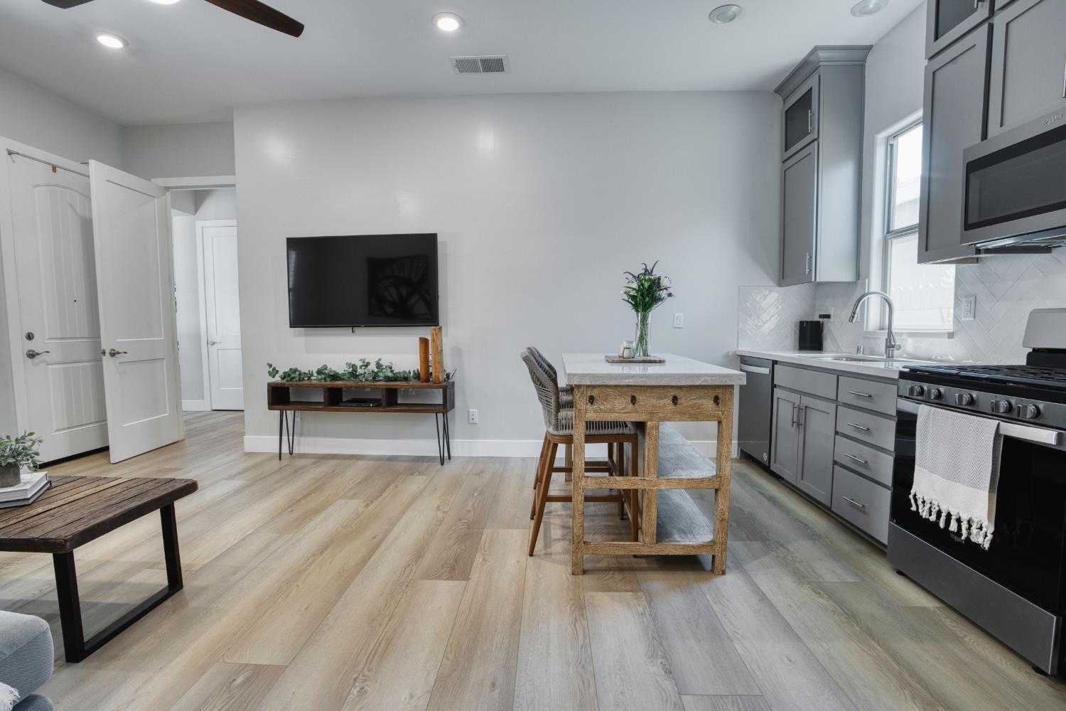 2282 Ranch View Drive