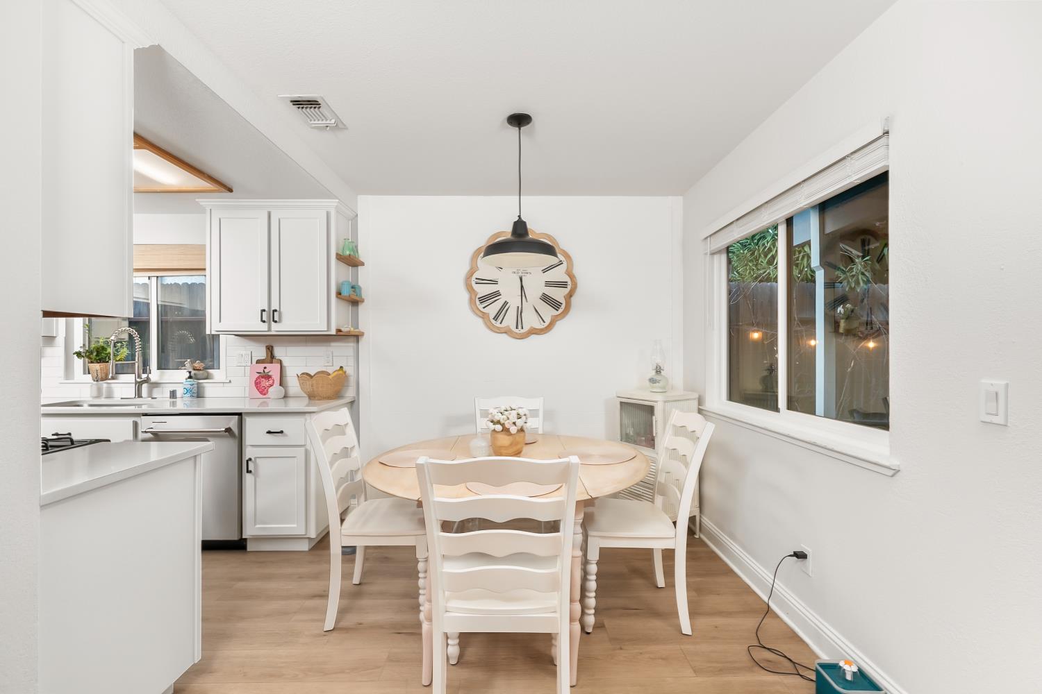 5710 River Run Circle