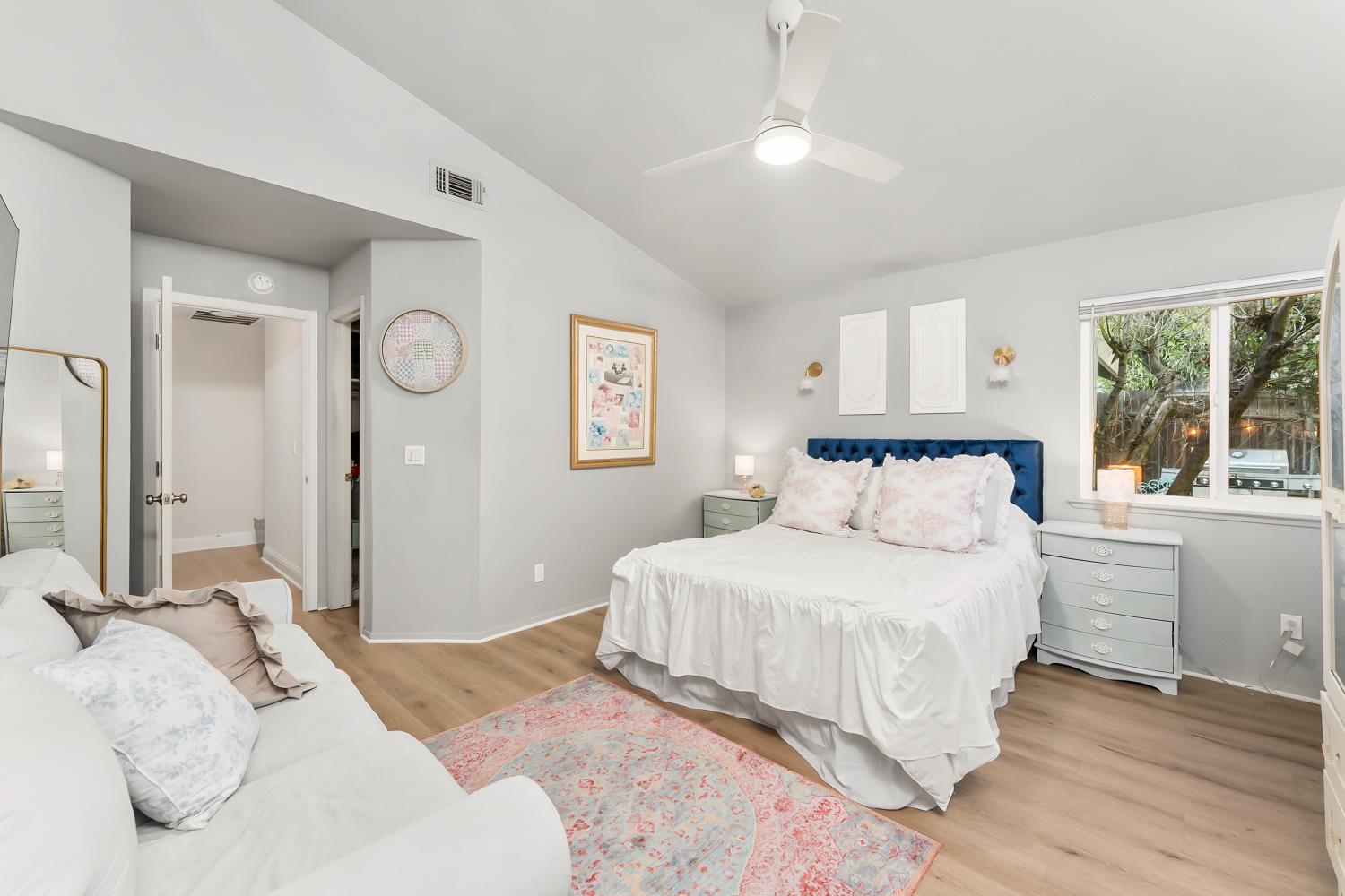 5710 River Run Circle