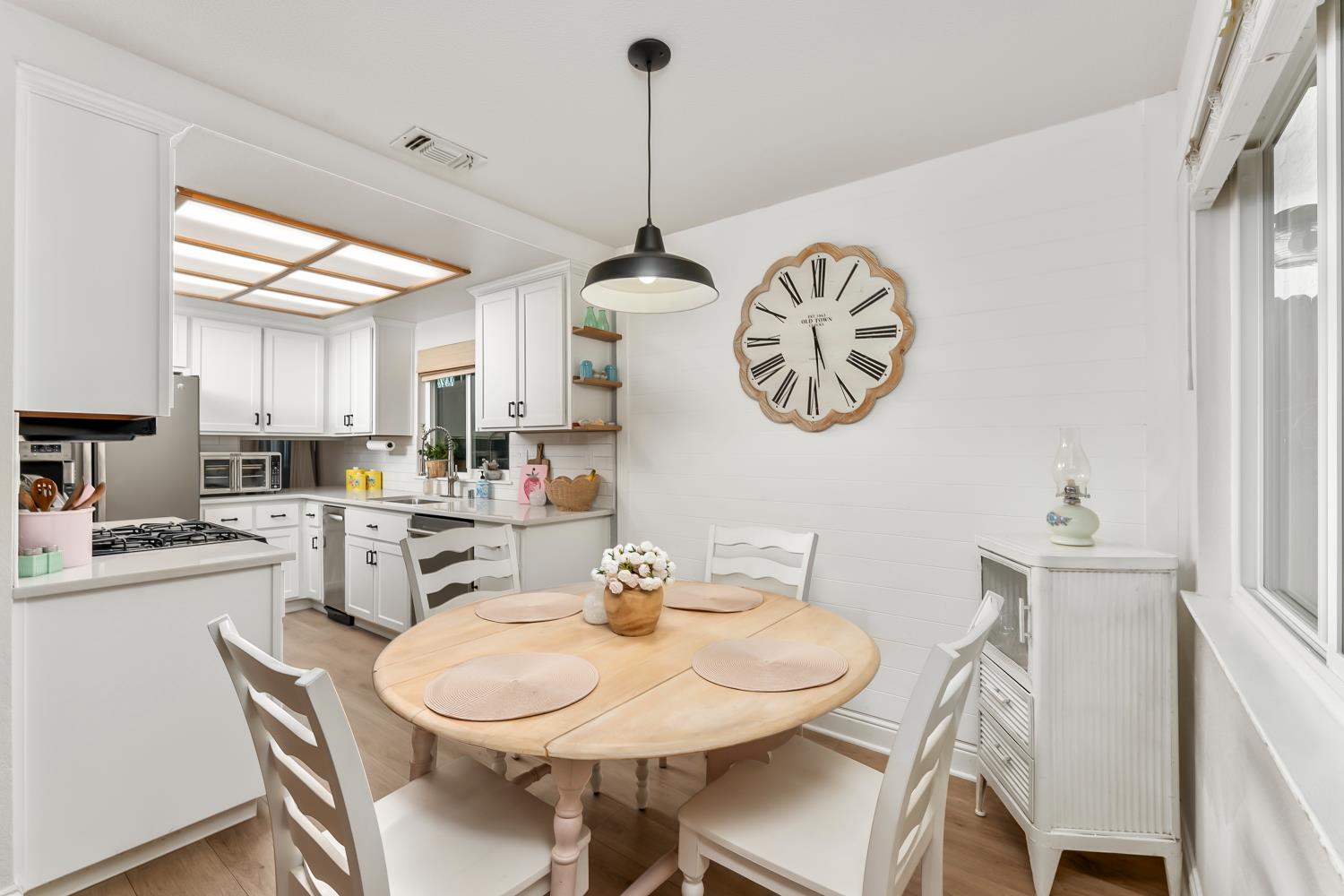 5710 River Run Circle