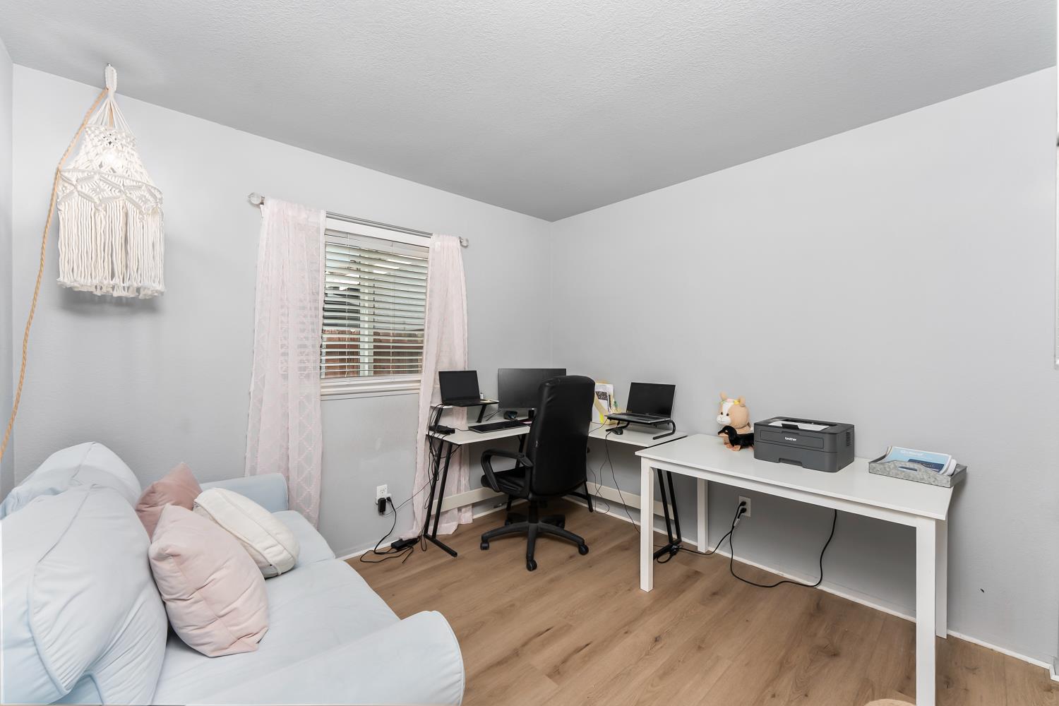 5710 River Run Circle