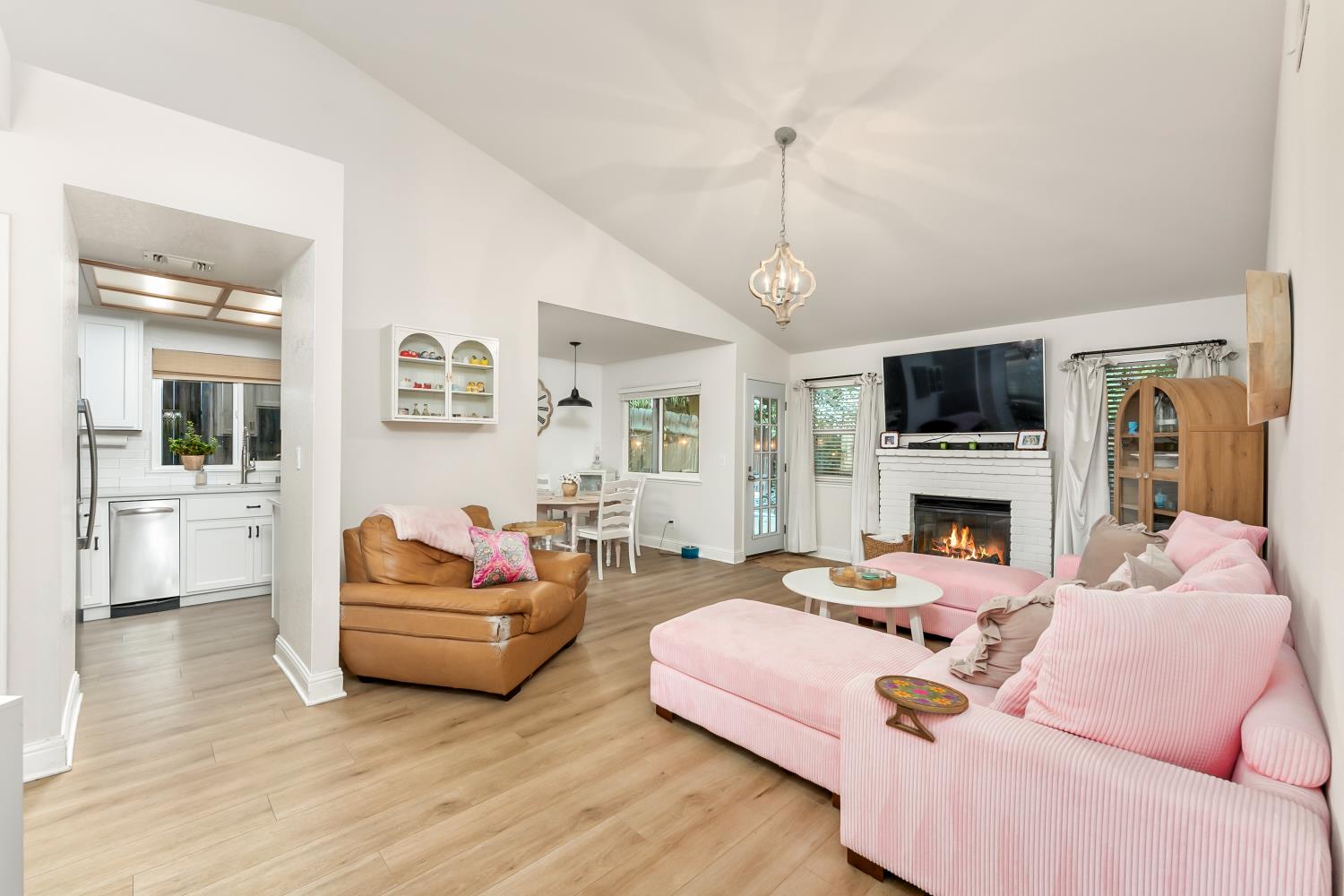 5710 River Run Circle
