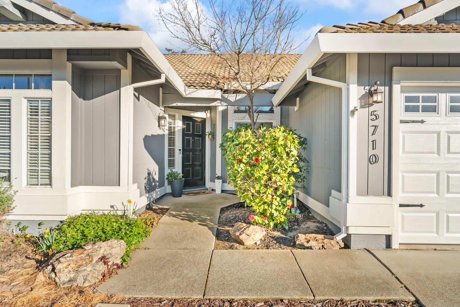 5710 River Run Circle