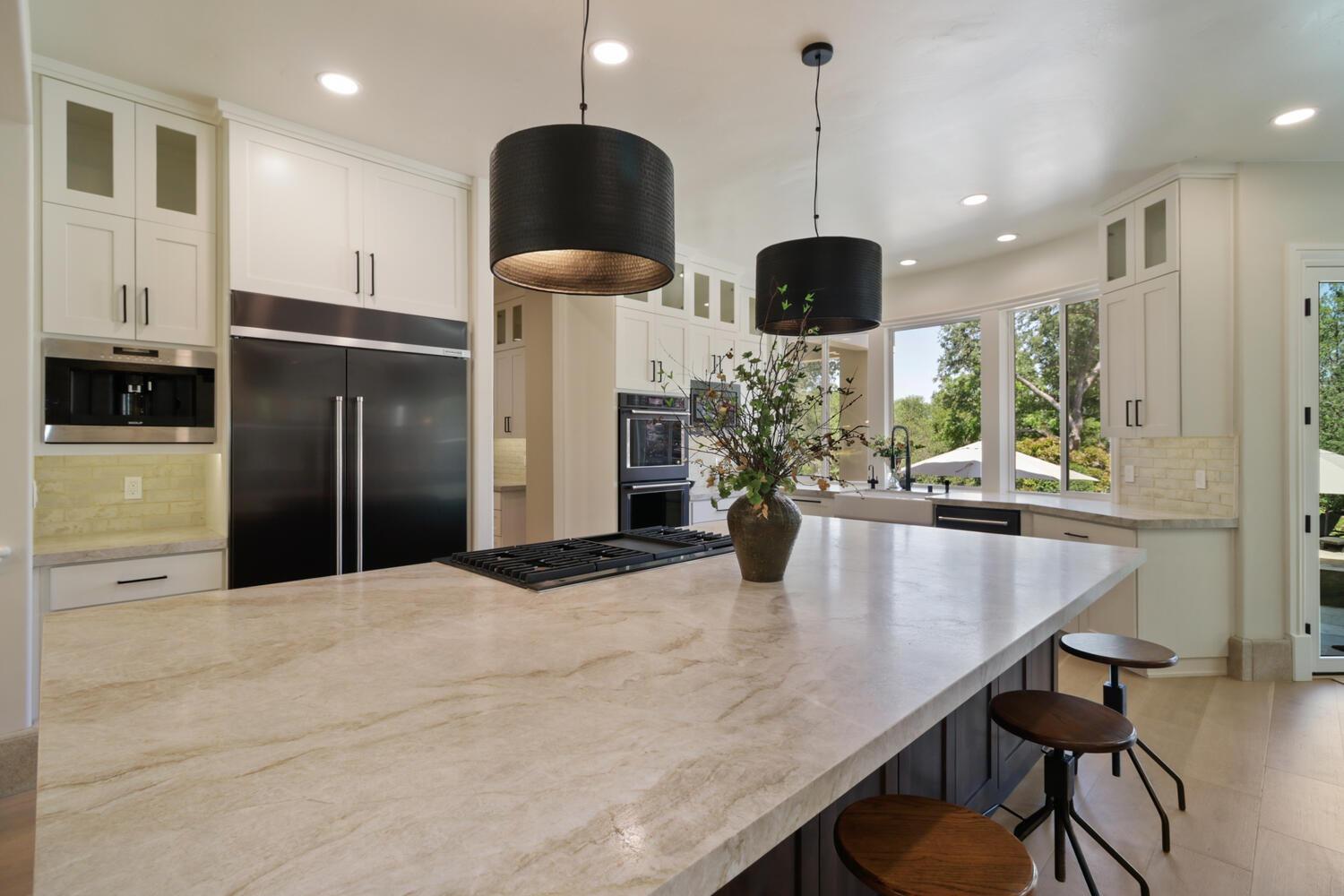 6000 Greystone Place