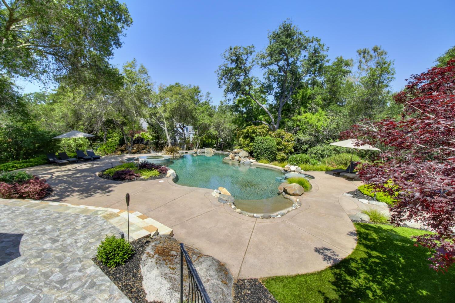 6000 Greystone Place
