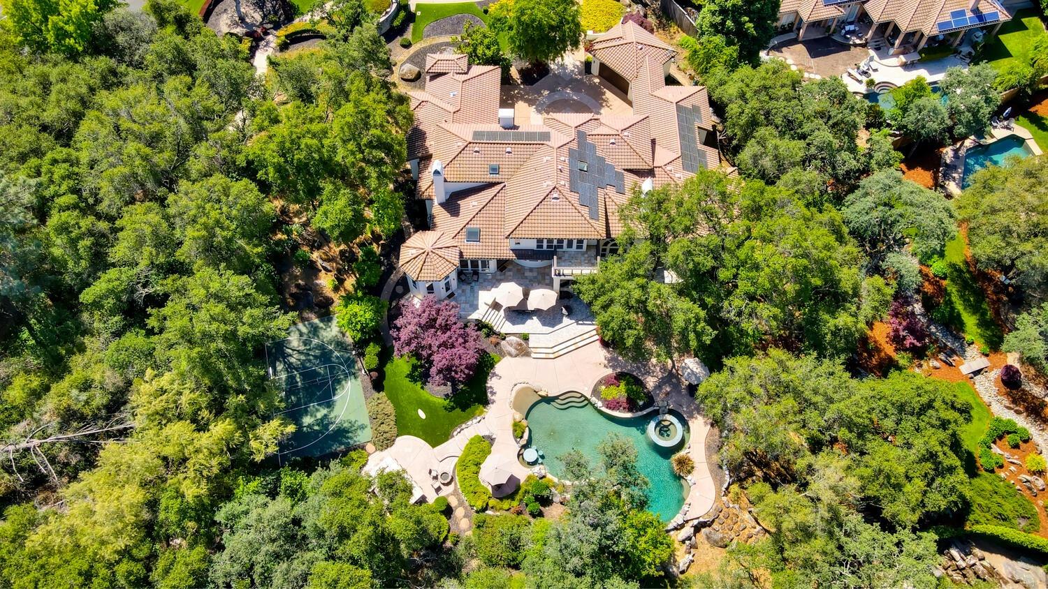 6000 Greystone Place
