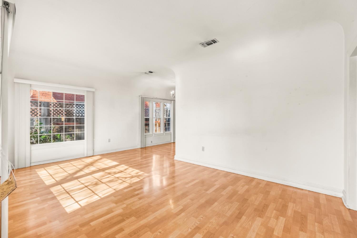 512 Encinal Avenue