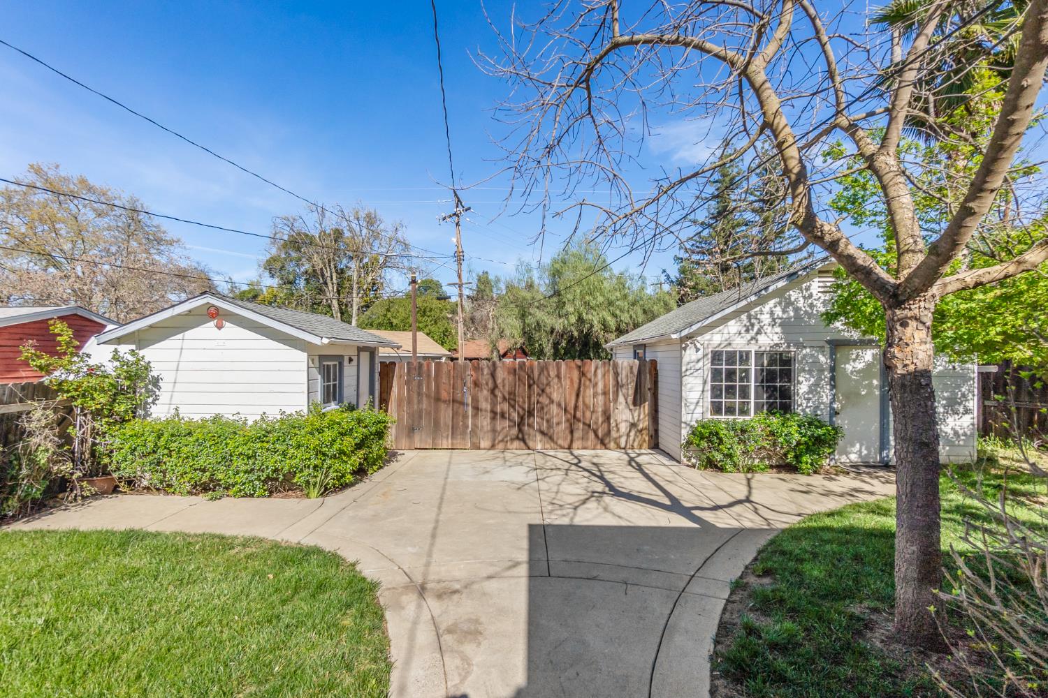 512 Encinal Avenue
