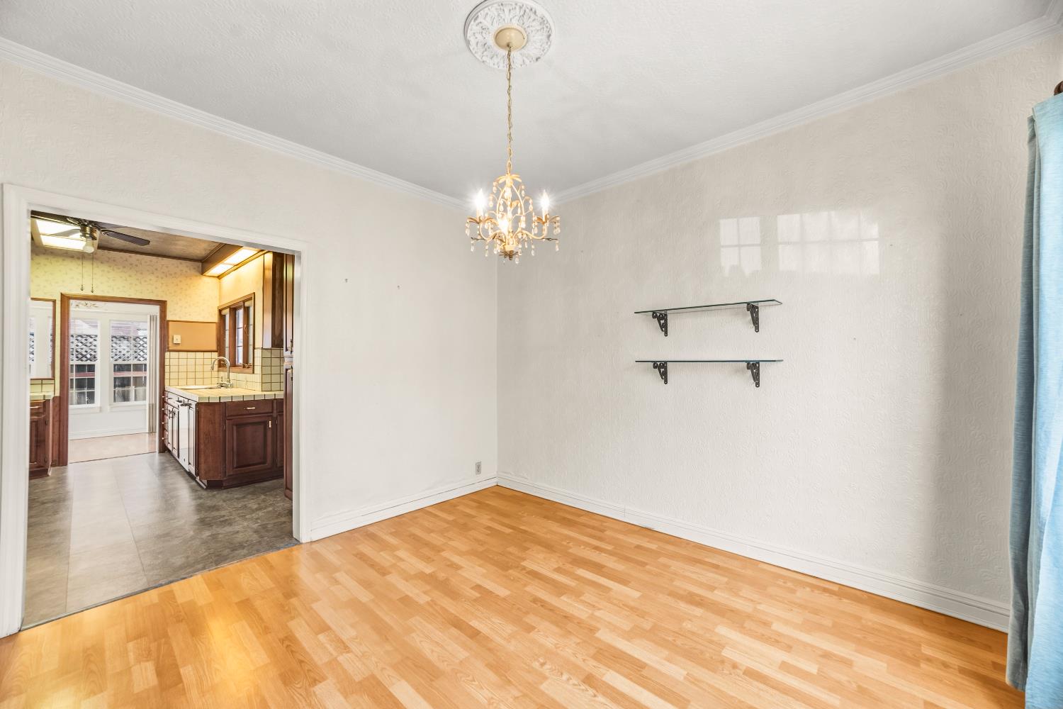 512 Encinal Avenue