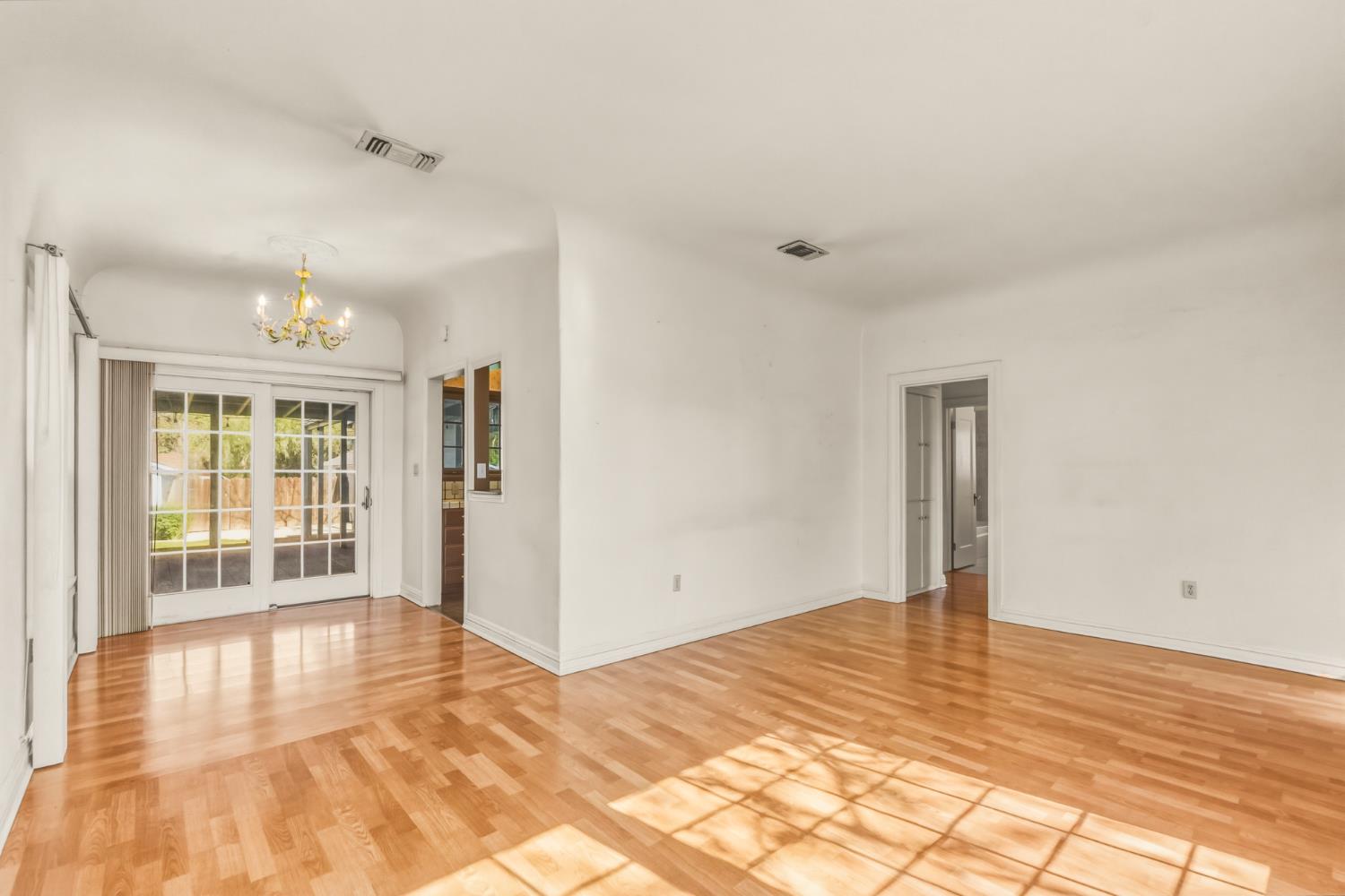 512 Encinal Avenue