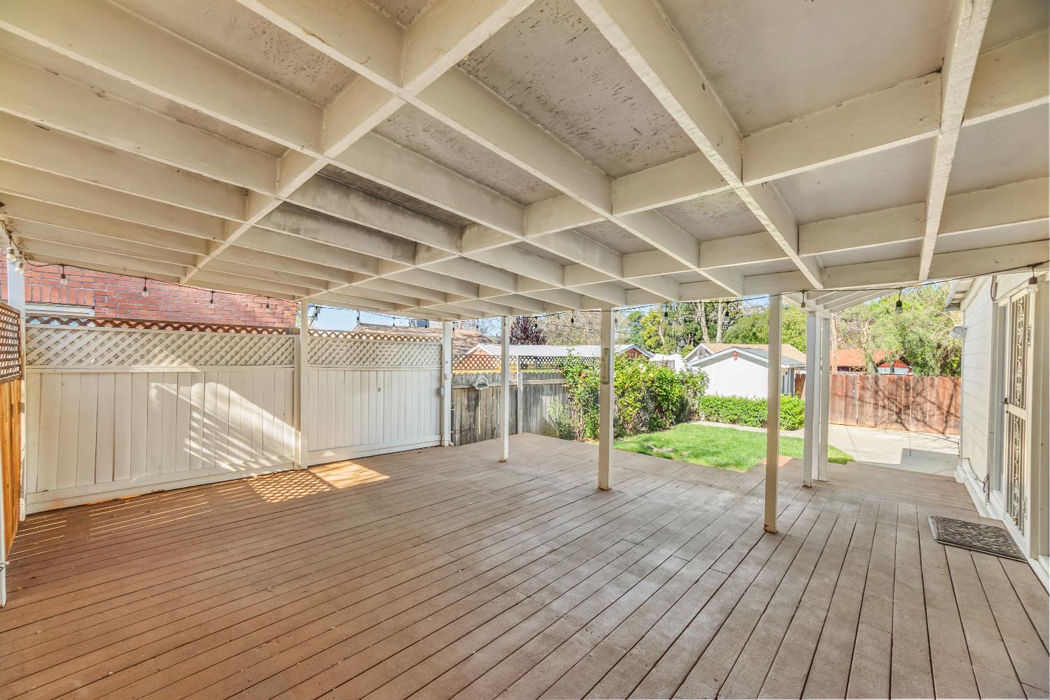 512 Encinal Avenue