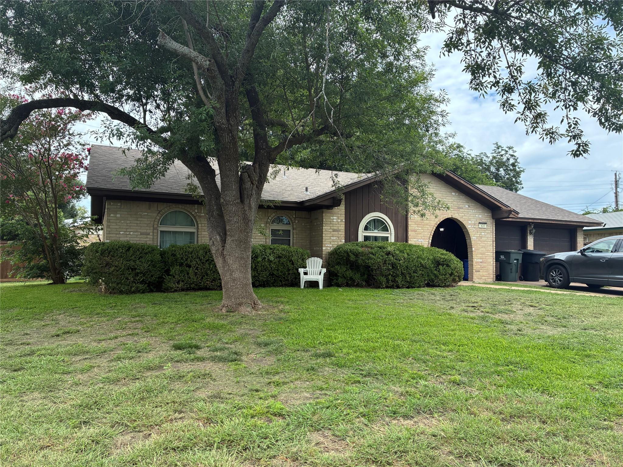 410 Phoenix DR