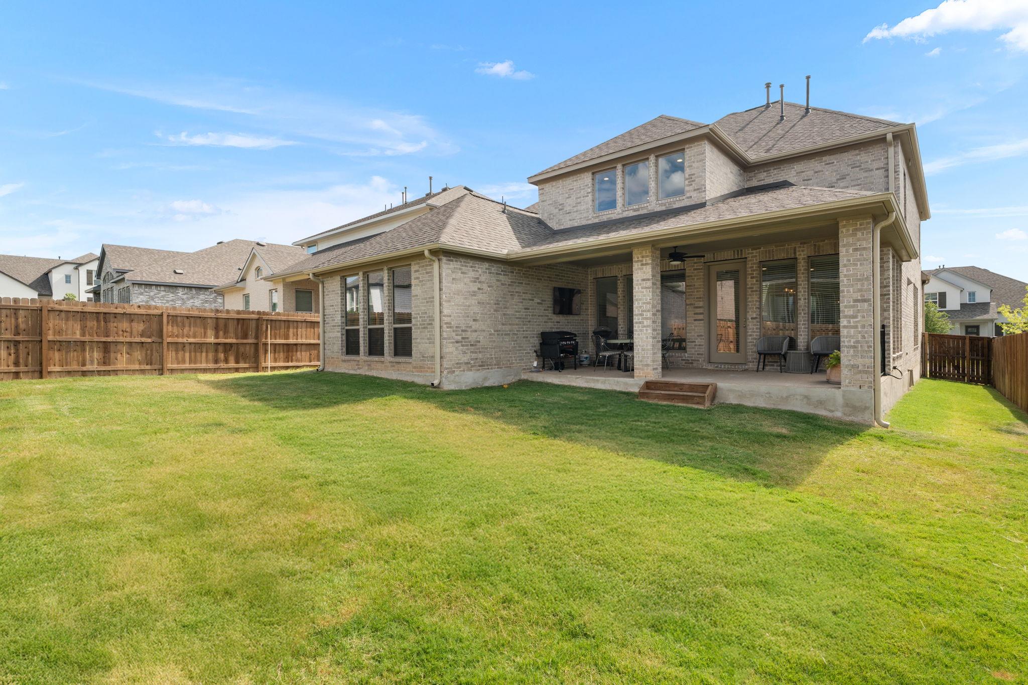 932 Mollie McBride LN