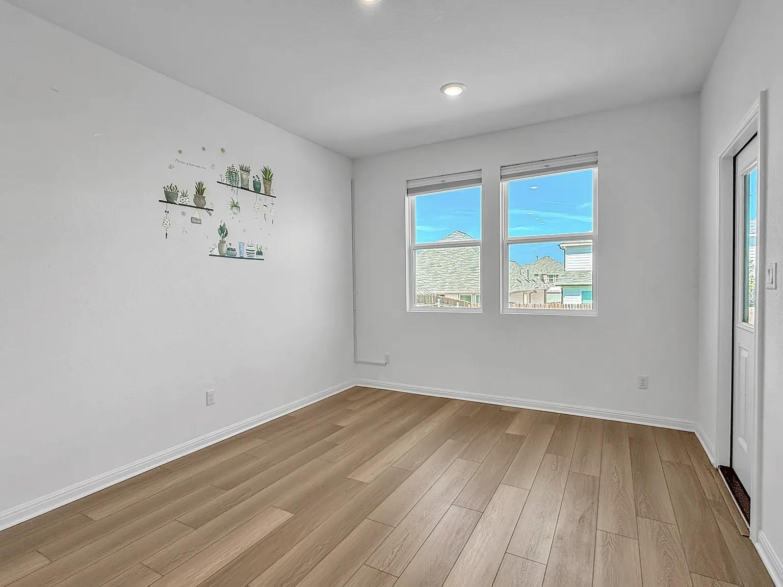 2608 Emerson TRL