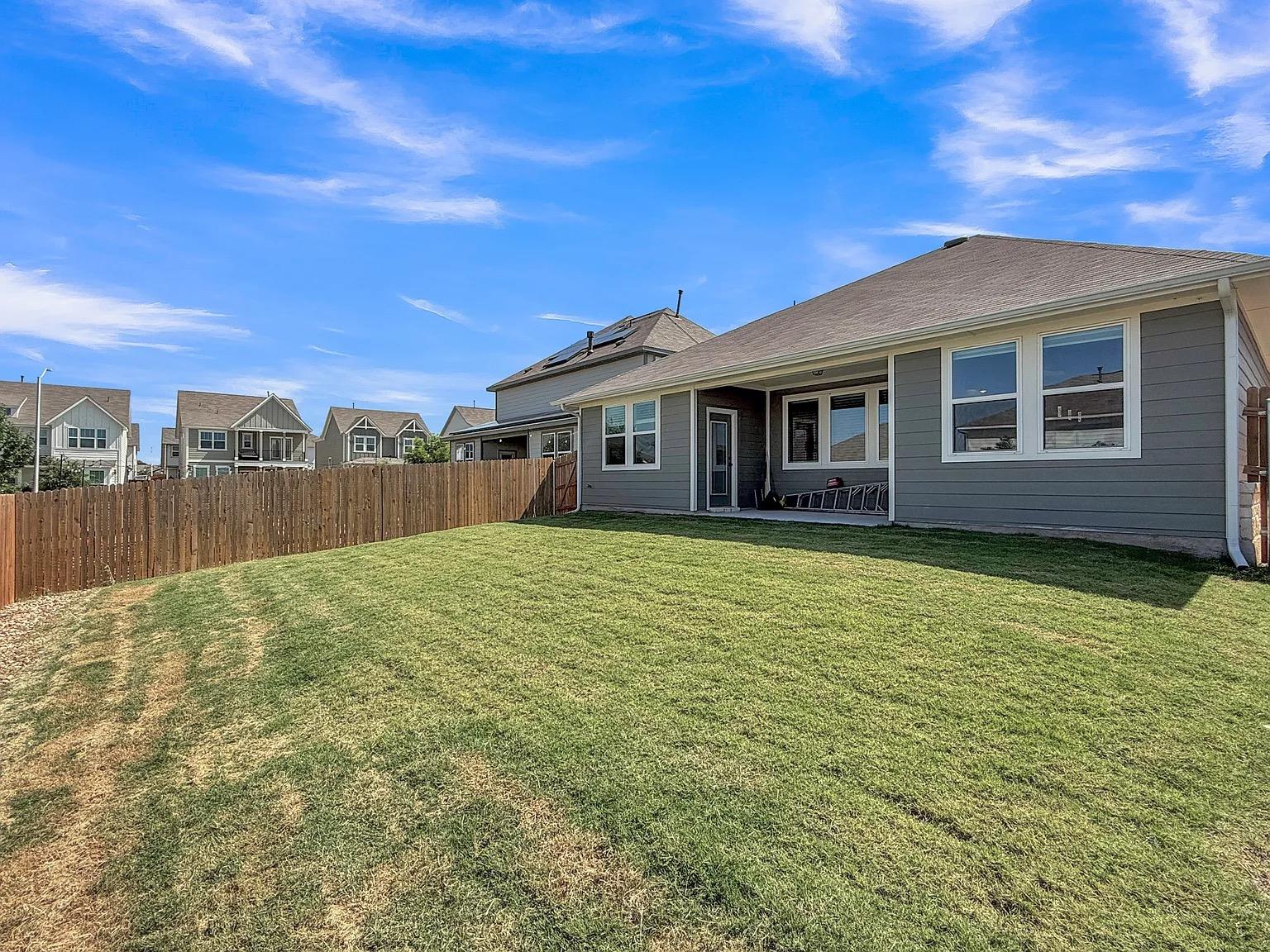 2608 Emerson TRL