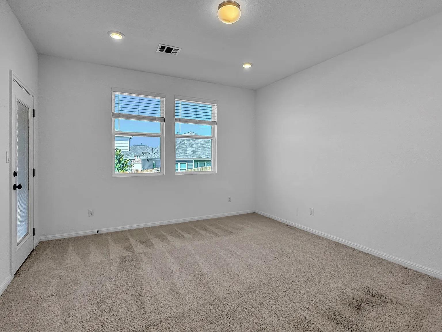 2608 Emerson TRL