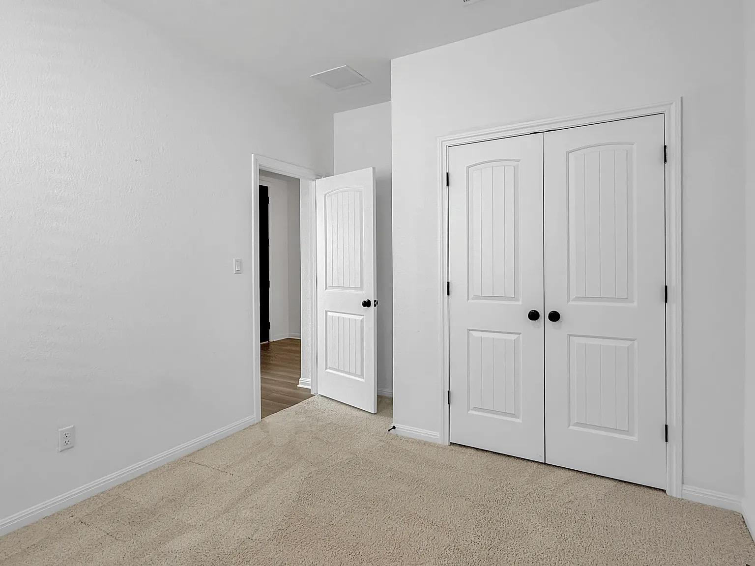 2608 Emerson TRL