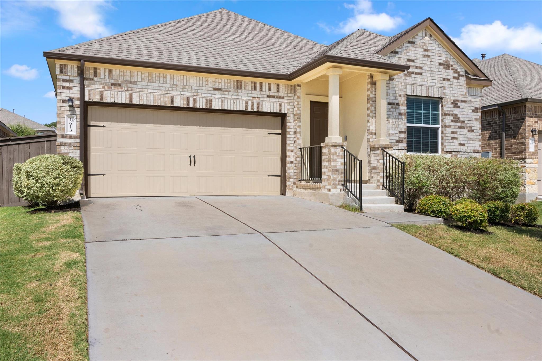 1613 Brueggerhoff RD