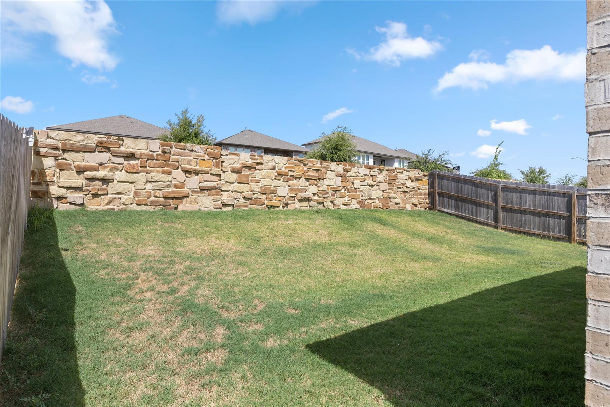 1613 Brueggerhoff RD
