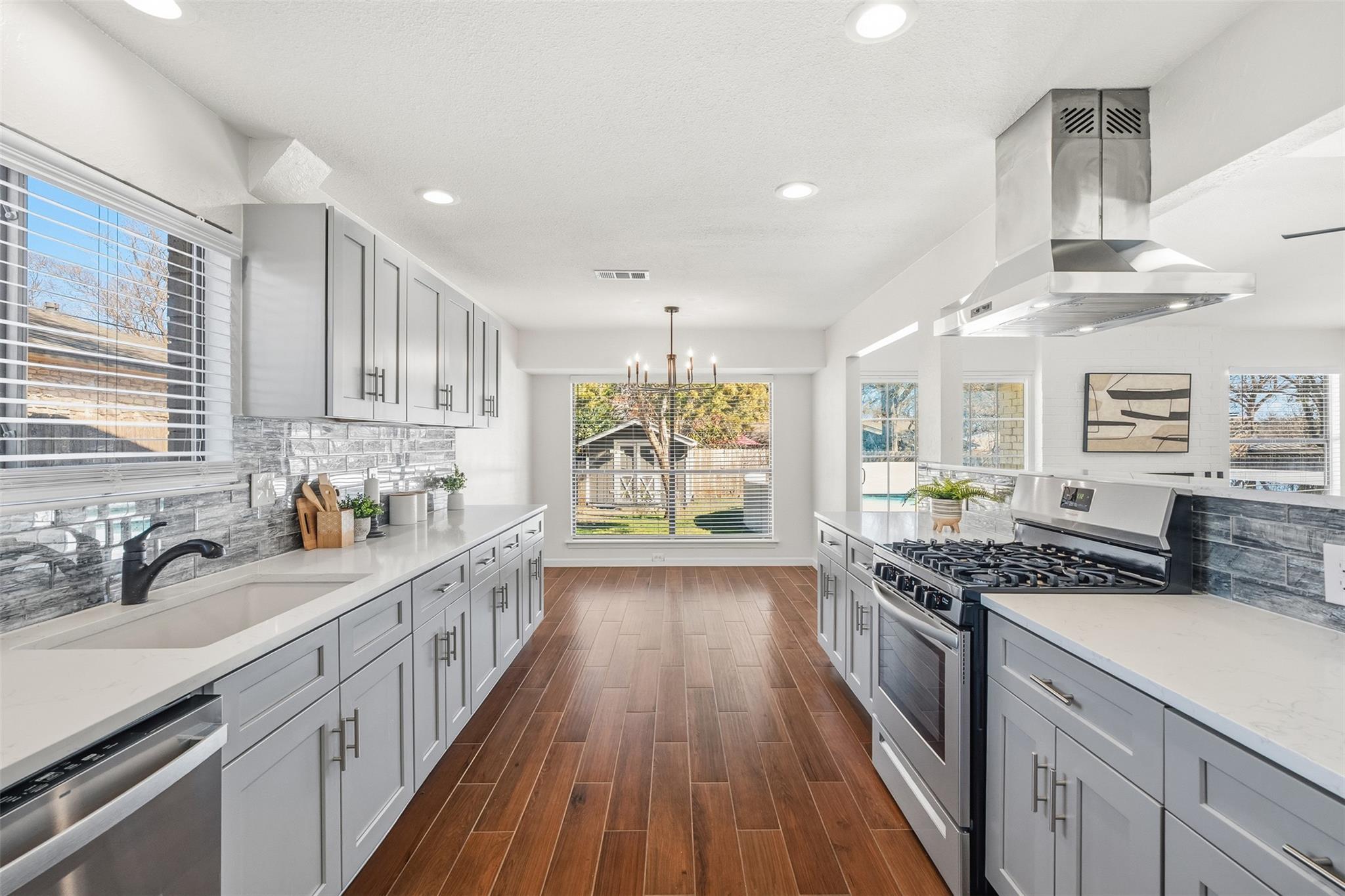 12401 Rusted Nail CV