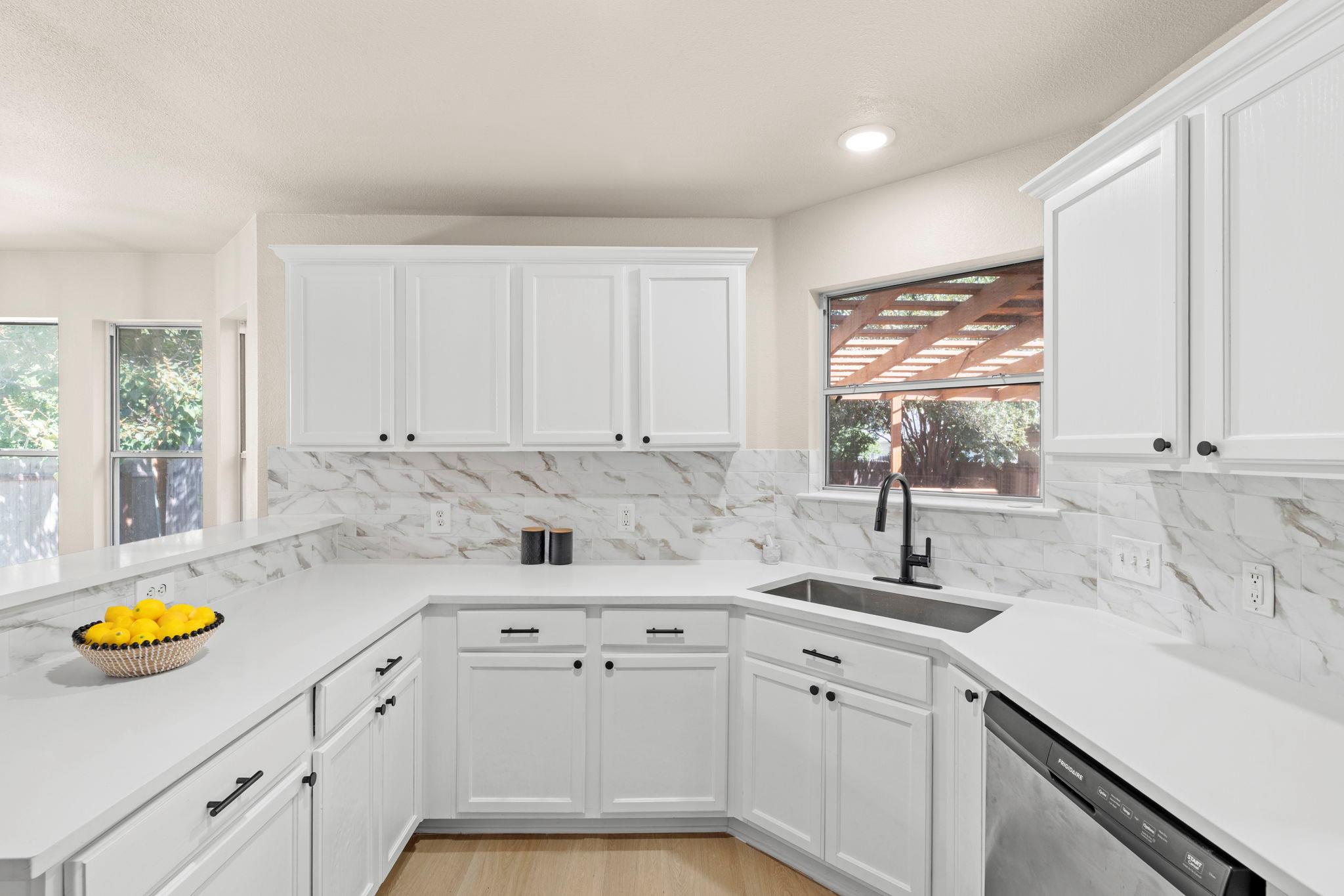 1407 WATERFALL Ave