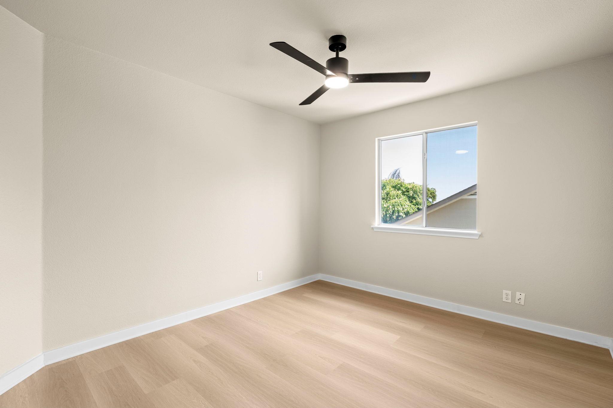 1407 WATERFALL Ave