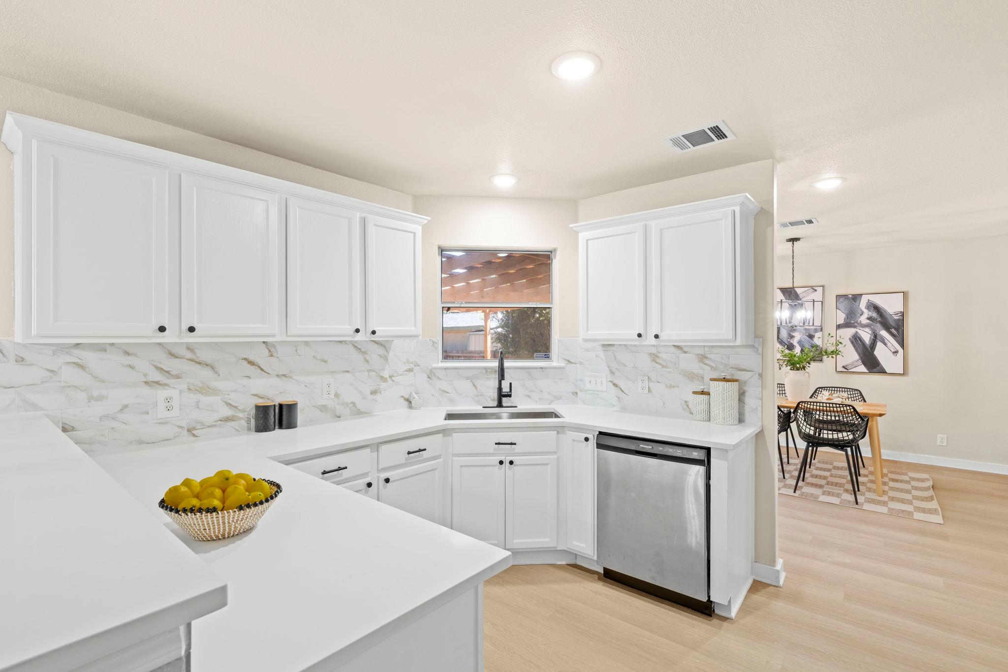 1407 WATERFALL Ave