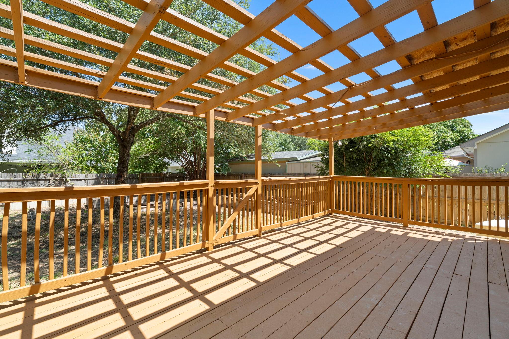 1407 WATERFALL Ave