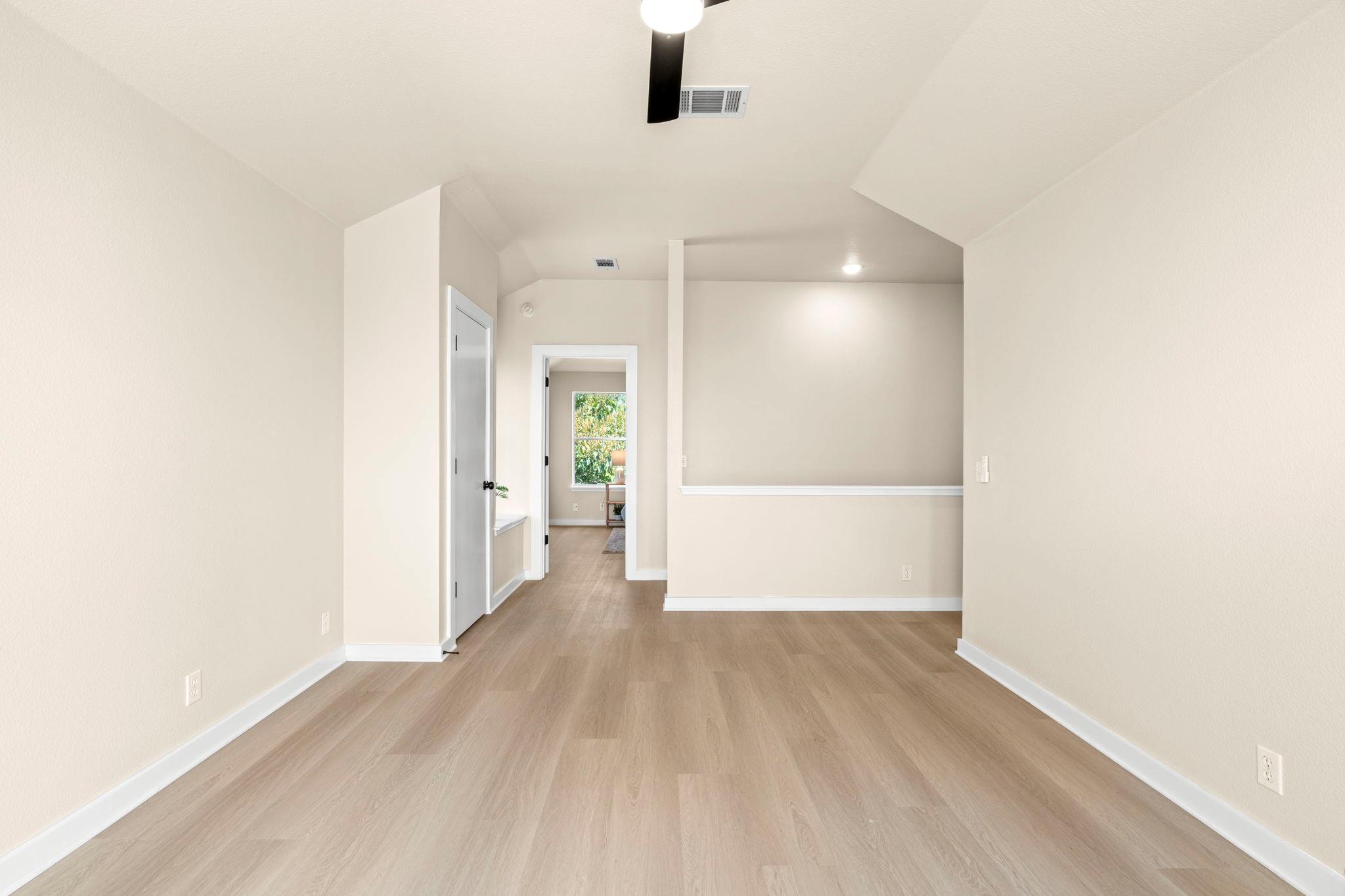 1407 WATERFALL Ave