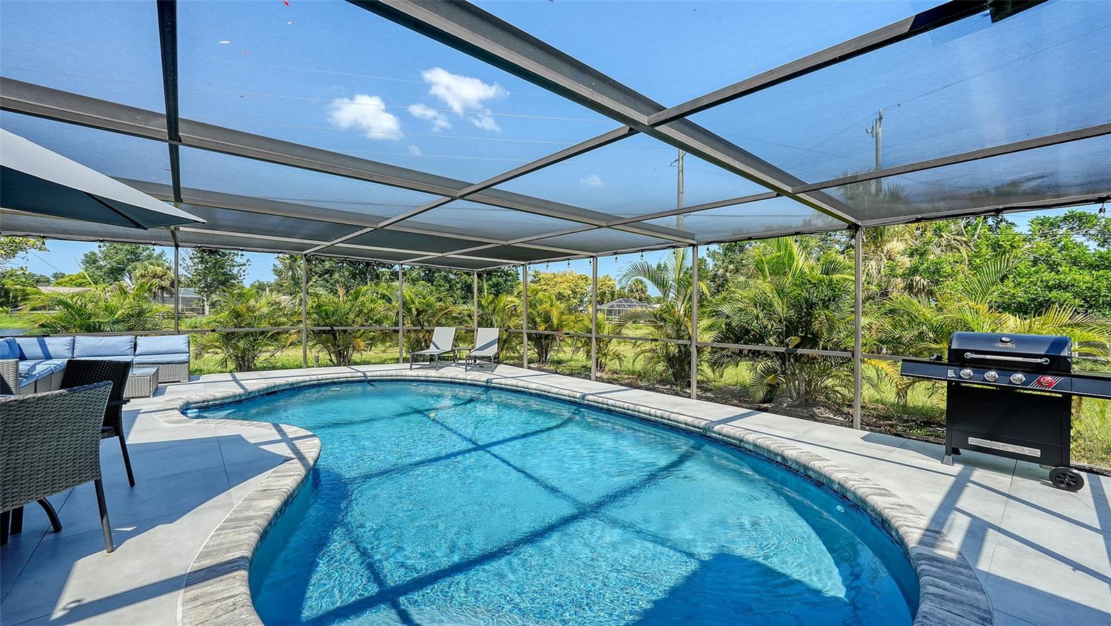243 MOSS LN