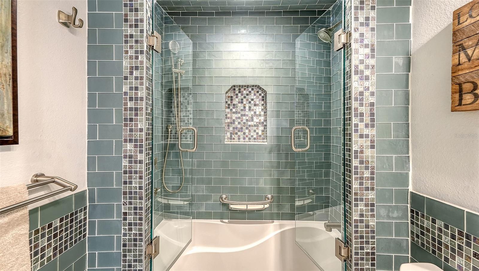 1100 BENJAMIN FRANKLIN DR #204