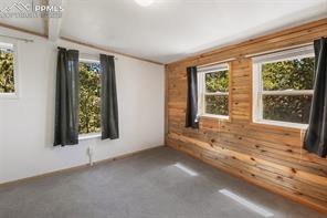 210 S SEVENTH Street