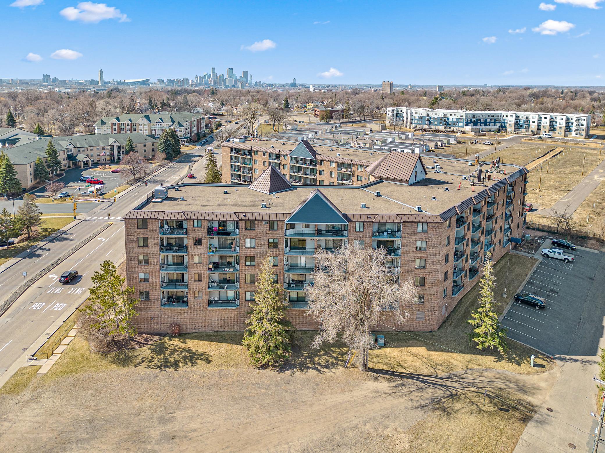 2601 Kenzie Terrace Unit: 129