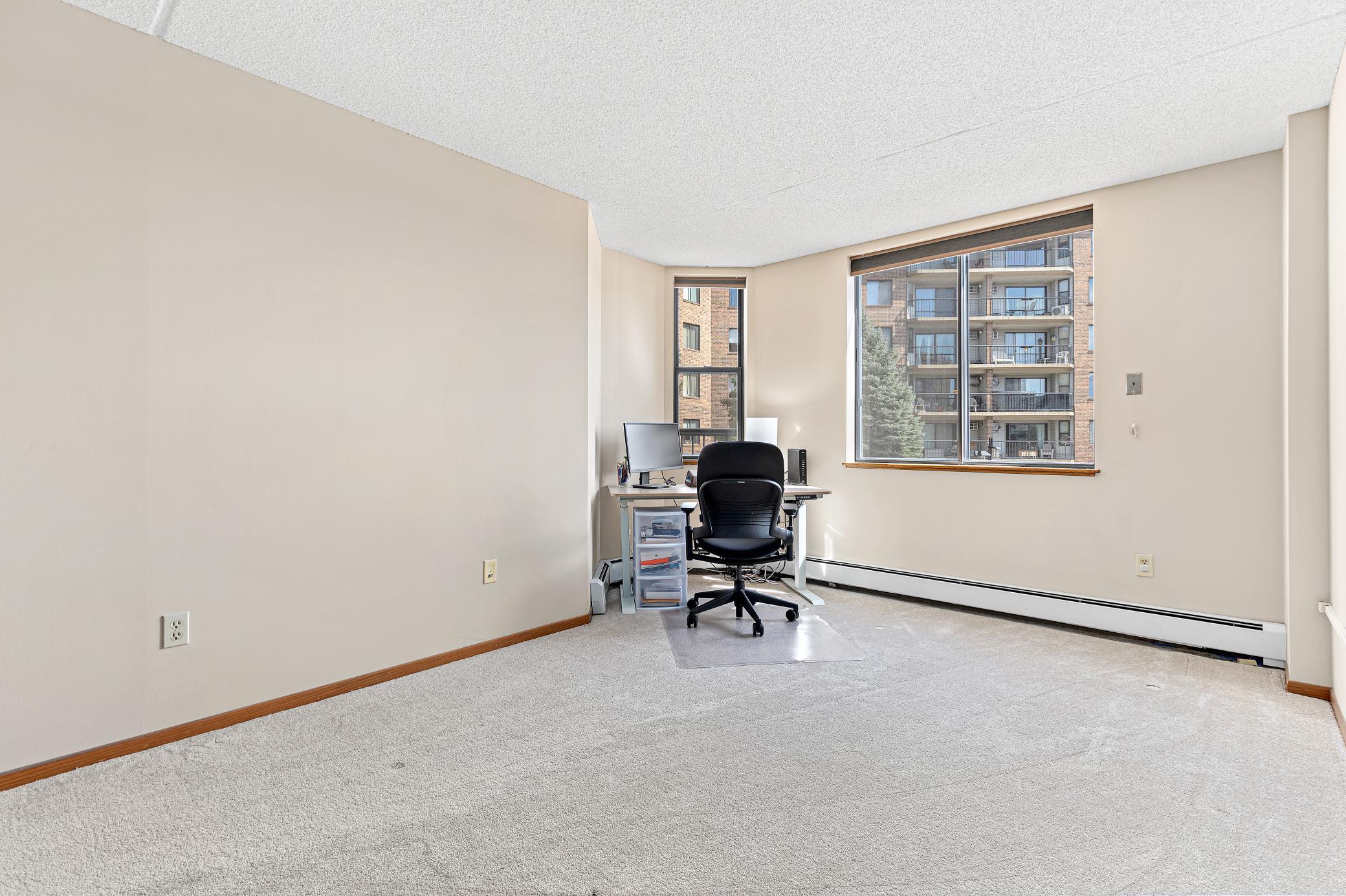 2601 Kenzie Terrace Unit: 129