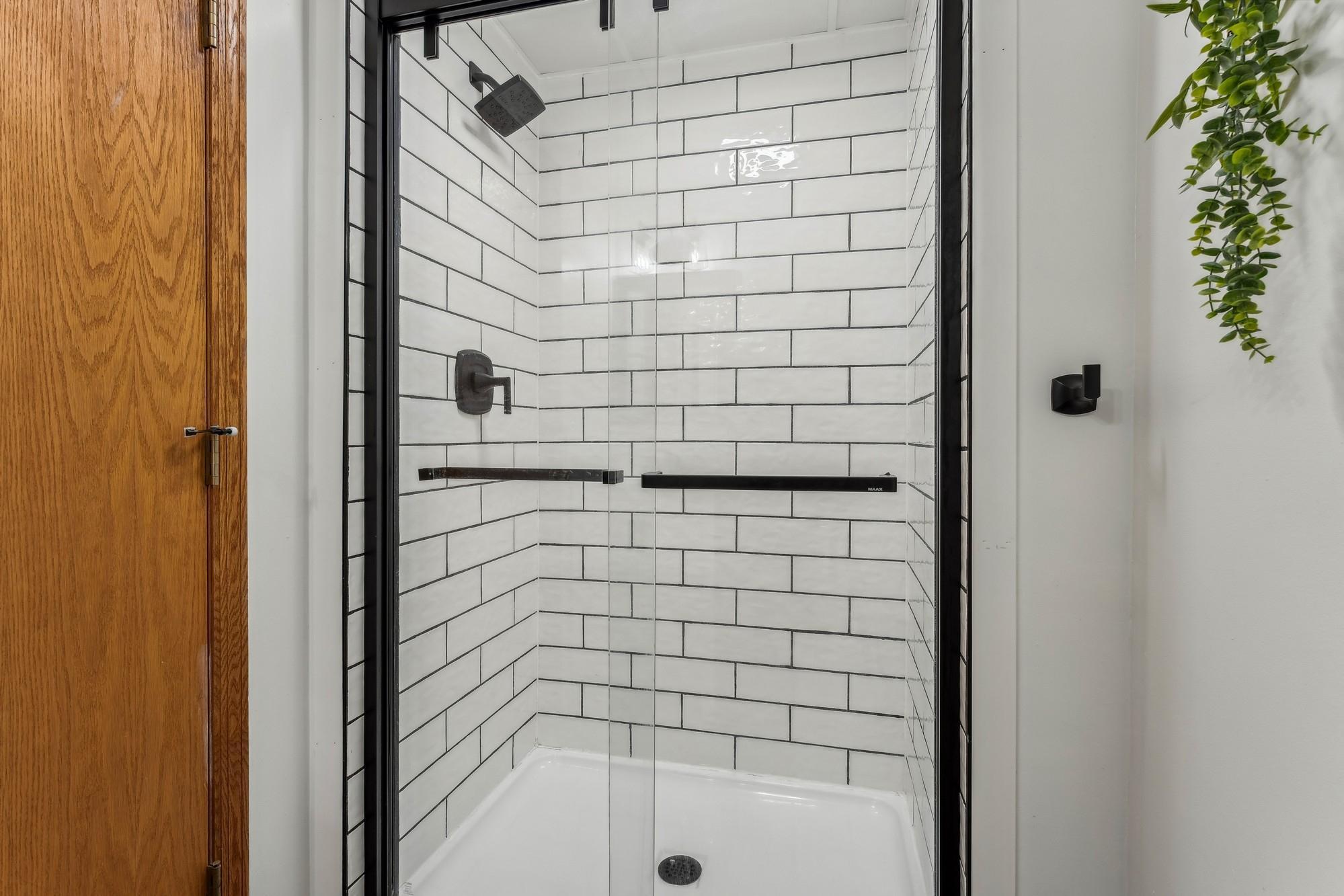 14183 Vale Street NW