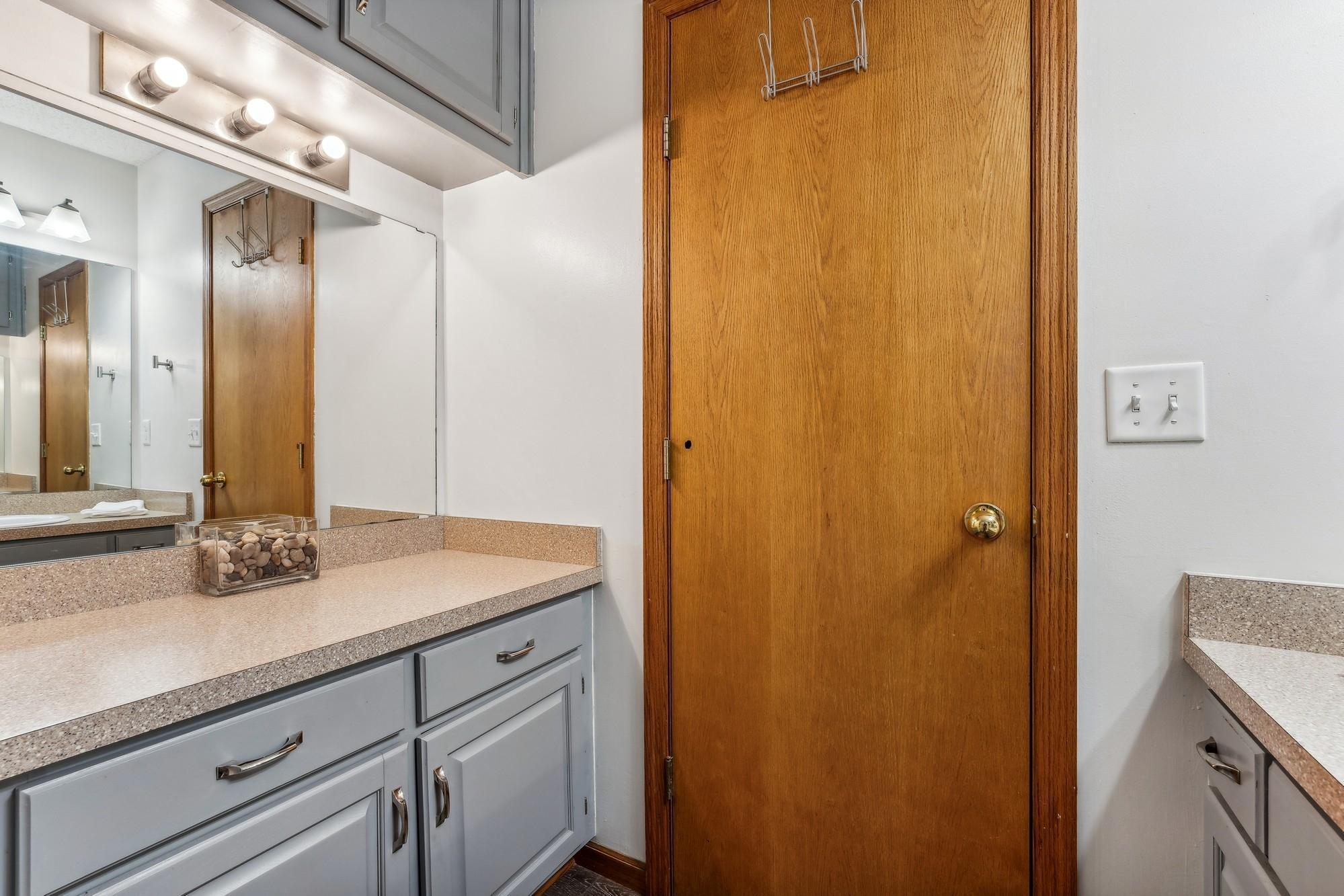 14183 Vale Street NW