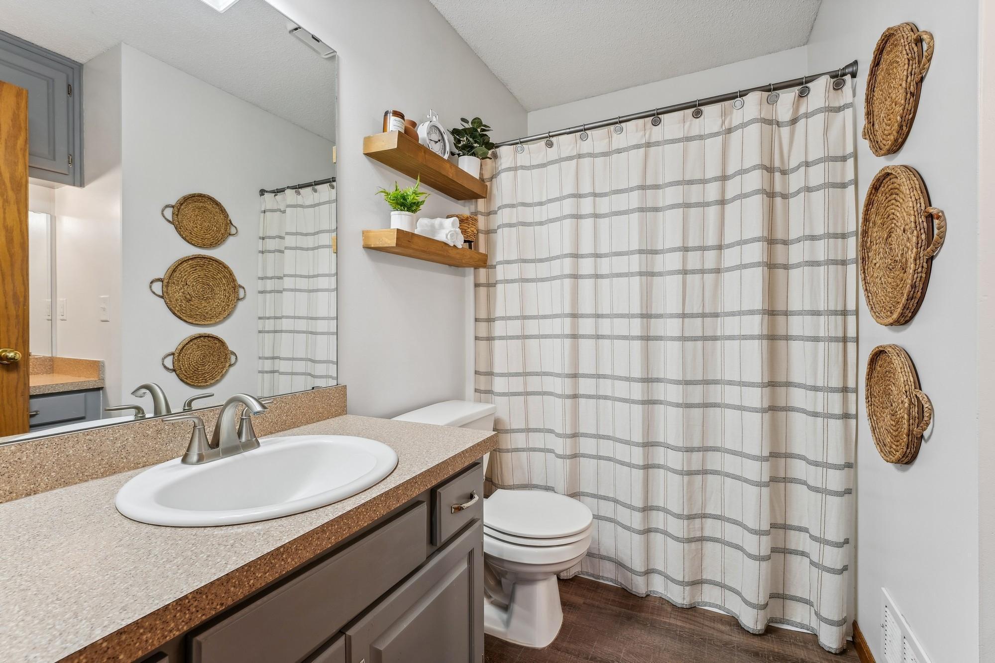 14183 Vale Street NW