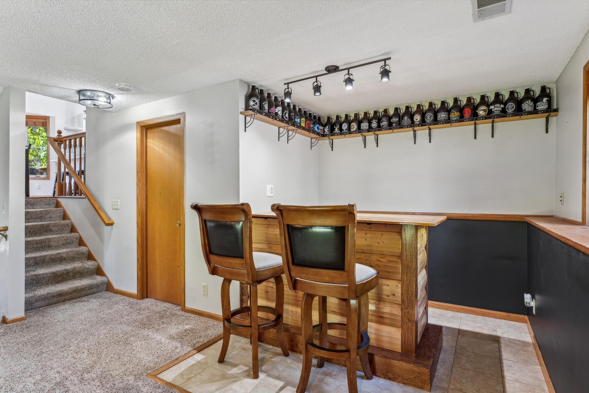 14183 Vale Street NW