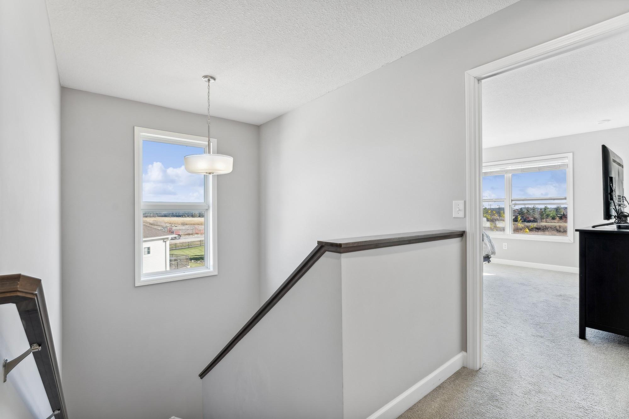 9925 Lower 8th Street N