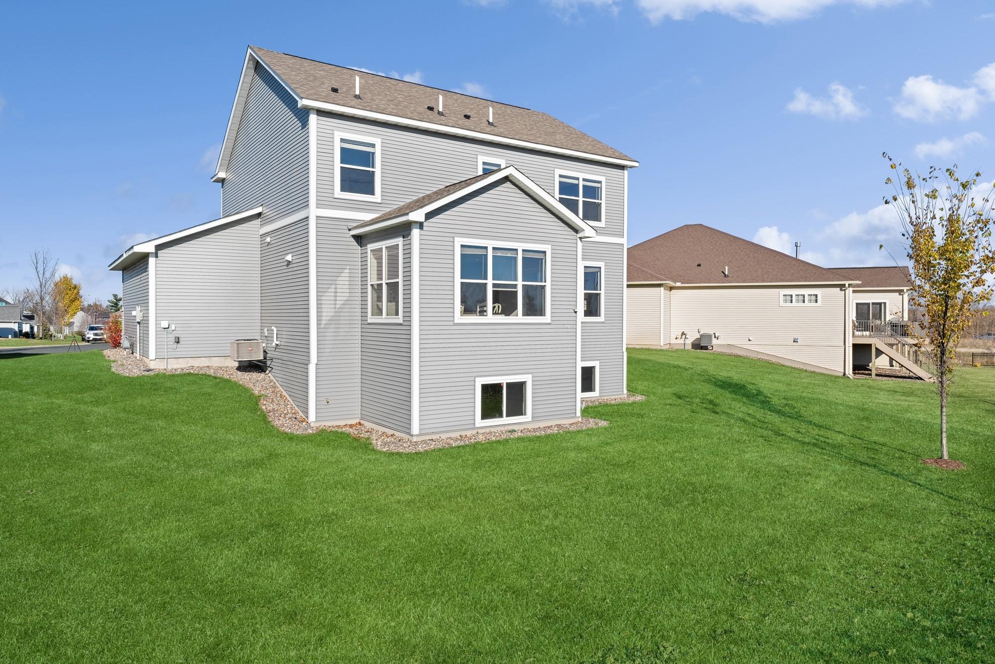 9925 Lower 8th Street N